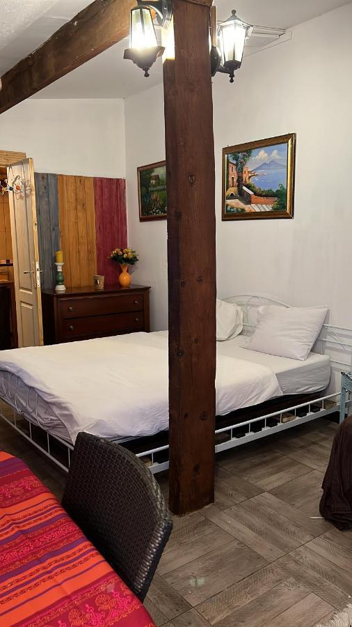 Chambres D'Hotes Sorrento Champs-Sur-Marne Bagian luar foto